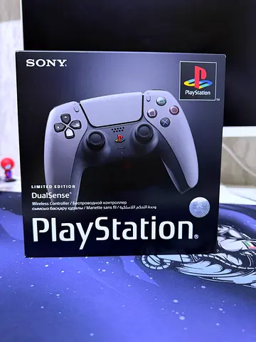 Sony DualSense Wireless Controller 30th Anniversary - Limited Edition