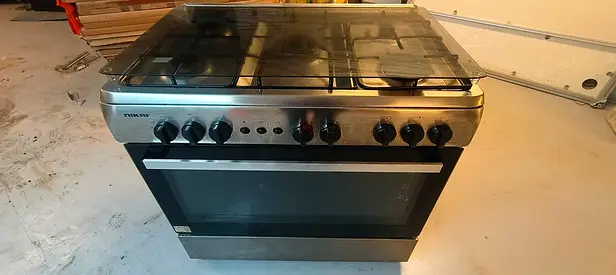Reliable Cooking with Modern Gas Range