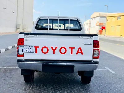 2013 Toyota HILUX photo 3