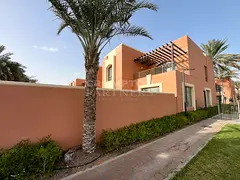 Corner 5BR Villa | Also for Expats | Sea Views