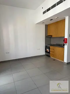 OPEN VIEW/PARKING/PARK
