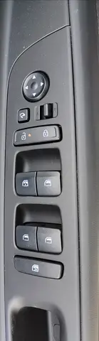 2025 Hyundai ELANTRA 照片 9