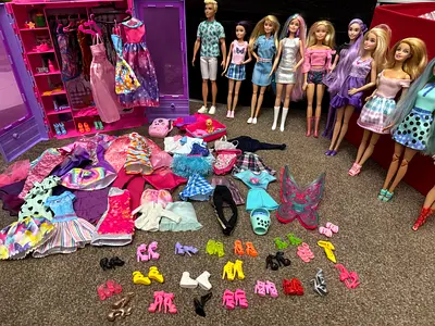 Barbie Doll Wardrobe with Dolls and Lots of Clothes and Accessories