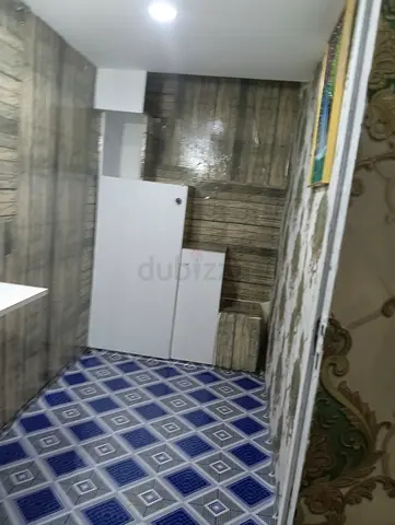 Fully closed partition available al nahada 1