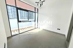 On Top Floor | Modern Living | Unfurnished Unit