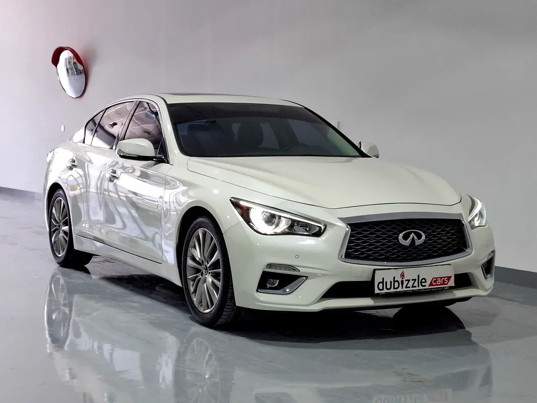 Infiniti Q50 2022 — photo 1 of 15