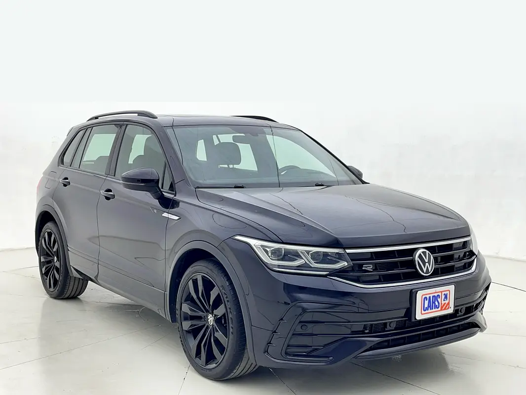 Volkswagen Tiguan 2022 — photo 1 of 13