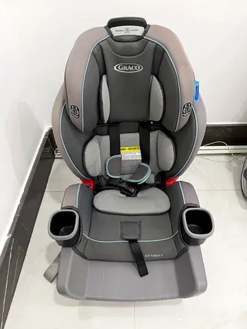 Graco Convertible Car Seat - Safe and Comfortable Ride for Your Child