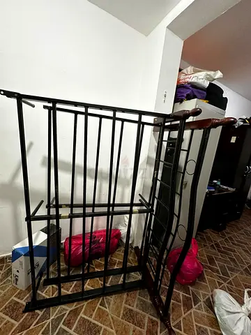 King size bed