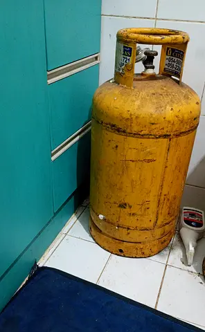 Gas cylinder , Regulator , Gas stove for sale