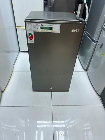 Single door small refrigerator good condition