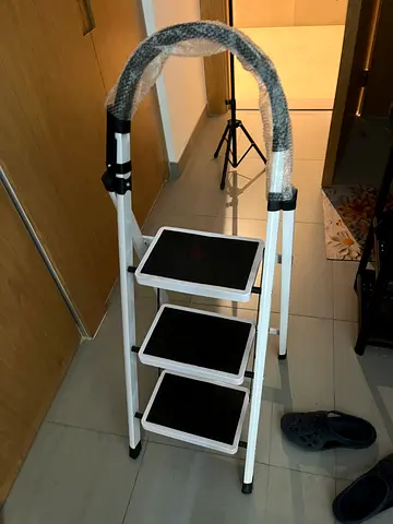 Sturdy Foldable Step Stool