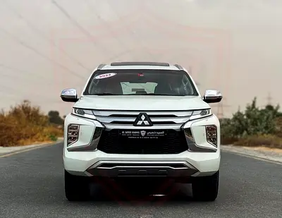 Mitsubishi Montero Sport - 2022 - GCC - Full option  -(7Seats) - 3.0L - In excellent condition