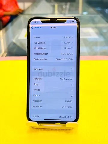 Apple iPhone X - 256GB, Great Condition