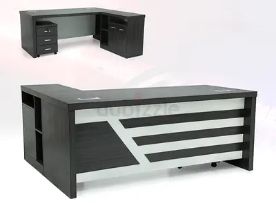 L.shape manager table
