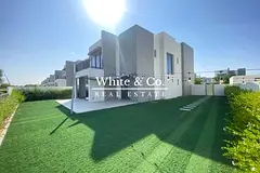 Golf Views| Fully Maintained |Stand Alone