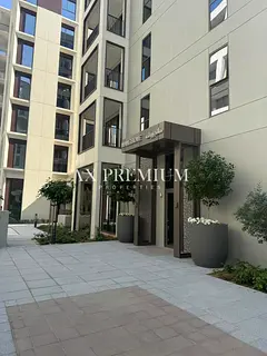 Bright &amp; Spacious | Move-In Ready