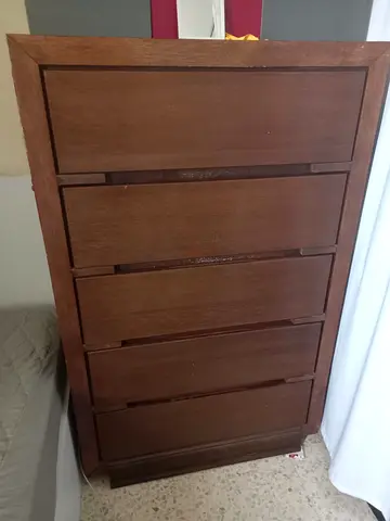 CHEST OF DRAWER