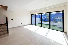 Single Row | Vacant | Landscaped Garden