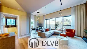 LUXURY 3 BR APT/ VACANT/ RENOVATED/ FULLY FURNISHED
