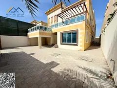 A spacious and fully renovated villa with modern finishes and a prime location.