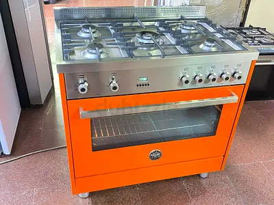 Bertazoni 5 burner gas with electric oven size 90cm