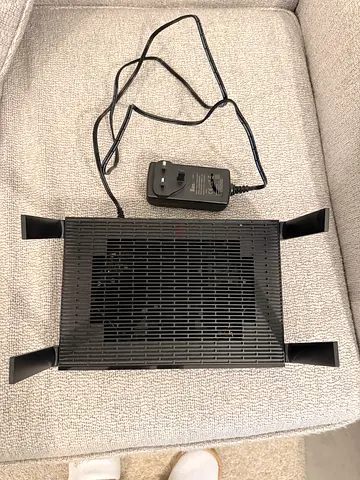 Linksys MR9600 is an AX6000 (up to 6 Gbps) dual-band Wi-Fi 6 mesh router designed for high-performan