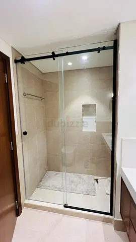 Shower glass aluminum