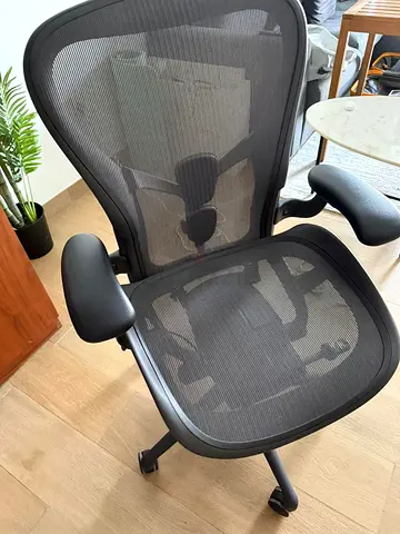 Latest Model Remastered V2 Version Herman Miller Aeron Chair Graphite Fully Adjustable Size B  C av