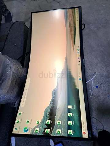 Samsung 34 Inch Monitor - Curved Gaming Monitor - 34WP65C-B | Excellent Condition | Free Delivery