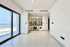 Modern Apt | Burj Khalifa View | Prime Location