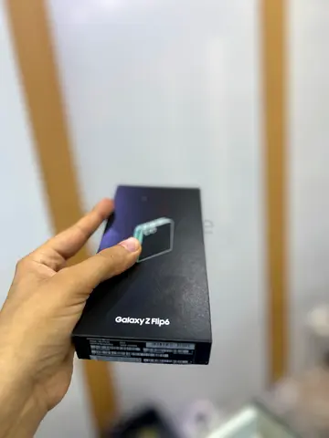Samsung Galaxy Z Flip 6 256 GB TRA original Box Packed new fresh