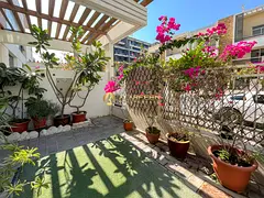 Near Exit &amp; Entrance | Walking Distance to JSS School | Vacant on Transfer