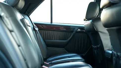 صورة مصغرة 12 لـ 1992 Mercedes-BENZ E-CLASS