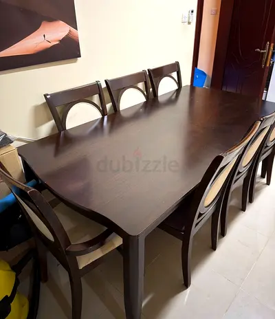 Dining table for sale