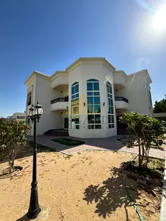 Ready to Move | Spacious 5BR | Independent Villa