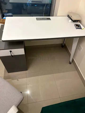 Modern Office Desk with Storage