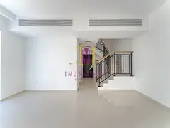 Spacious | Closed Kitchen | L Shaped | Corner Unit