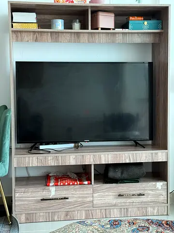 Tv unit