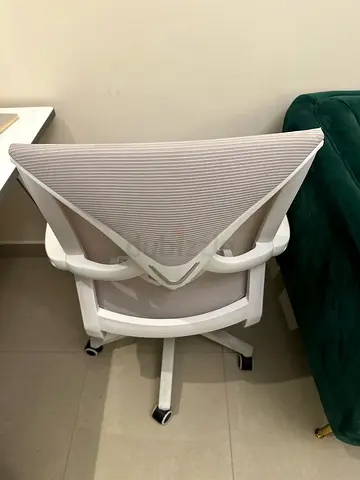 Ergonomic Office Chair in White