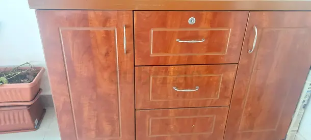 Sturdy and Stylish Wooden Dressing Table