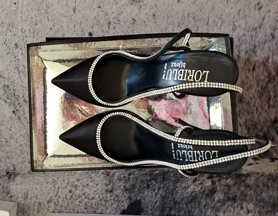 Elegant Black Heeled Slingbacks with Rhinestones