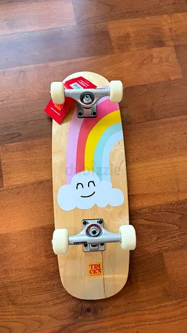 Tricks Rainbow Skateboard