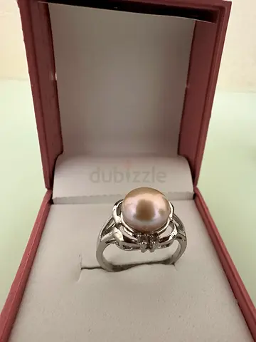Beautiful natural pearl ring with German silver