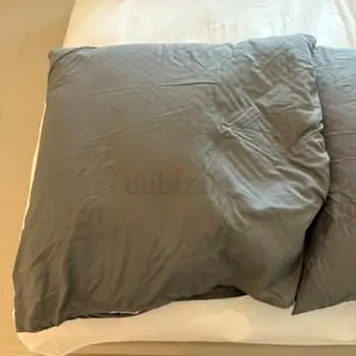 Set of 2 Extra-Large Grey Cushions – 70 × 77 cm