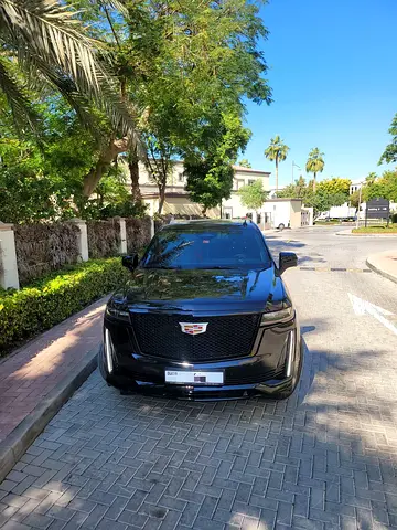 Cadillac Escalade 600 Black Edition-GCC -Full Option-Platinum