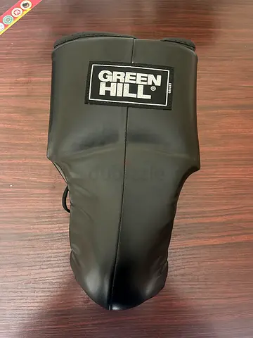 Boxing groin guard for sparring