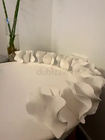 Elegant White Decorative Table plate with Unique Ruffled Edges