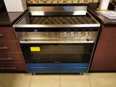 Free delivery Siemens iQ700 electric ceramic cooker with dual fan 90 cm