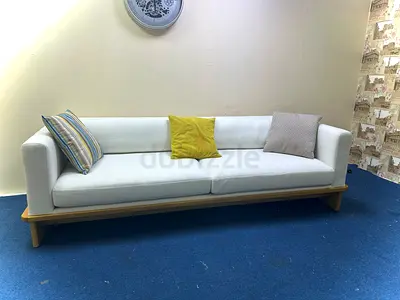 Selling cratebarrel three seater sofa